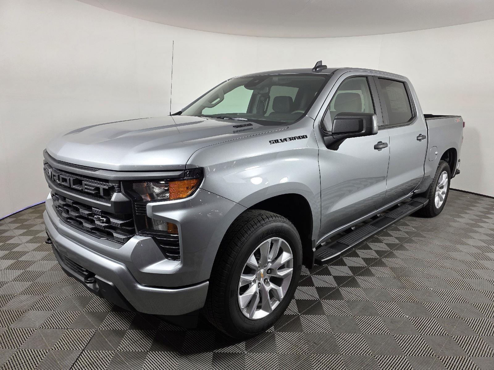 2026 Chevrolet Silverado 1500 Custom's photo