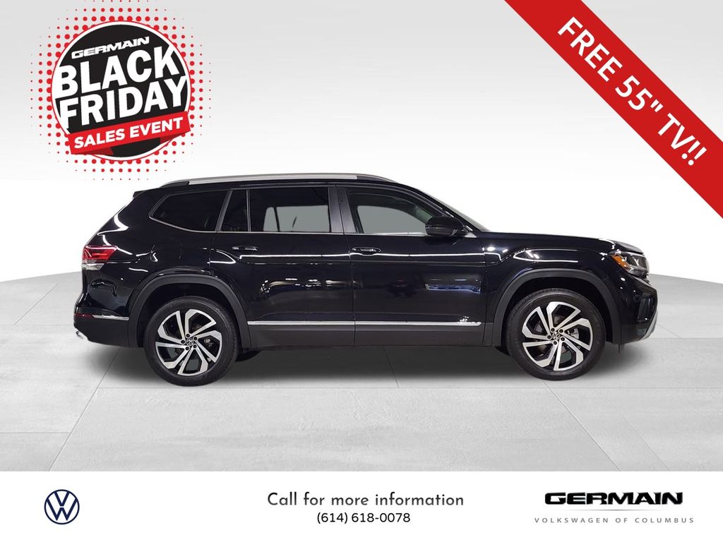 2023 Volkswagen Atlas SEL photo 2