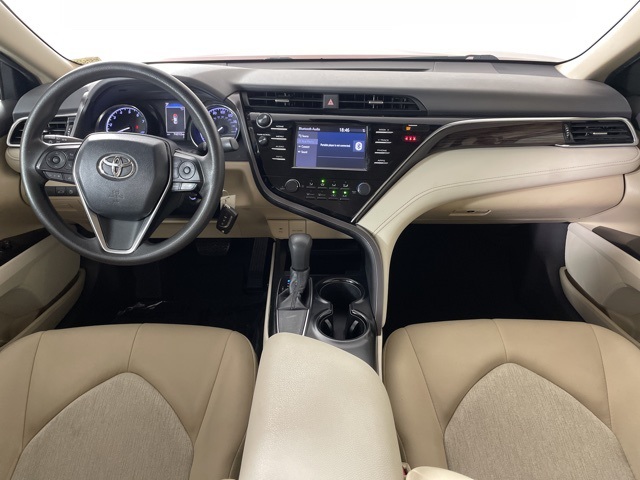 2018 Toyota Camry LE photo 33