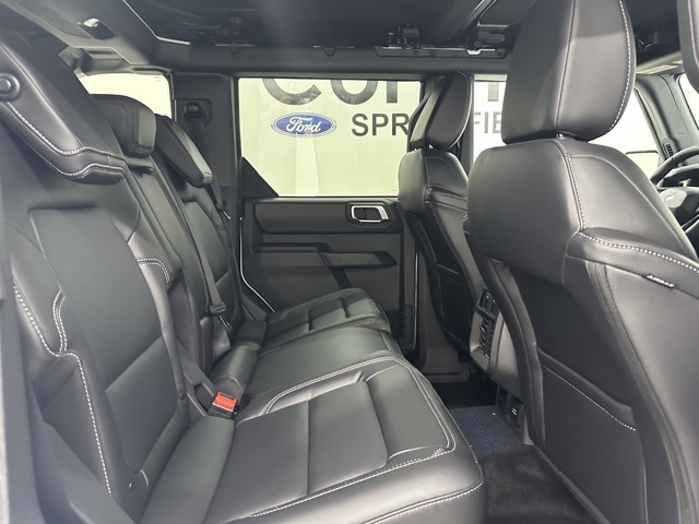 2025 Ford Bronco Outer Banks photo 11