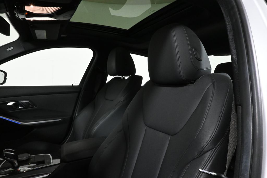 2020 Bmw 330i xDrive Sedan photo 4