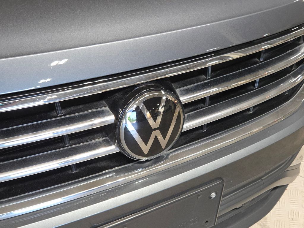 2024 Volkswagen Tiguan SE Wolfsburg Edition photo 8