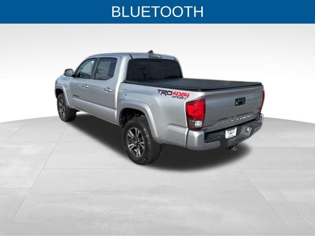 2017 Toyota Tacoma SR V6 photo 5