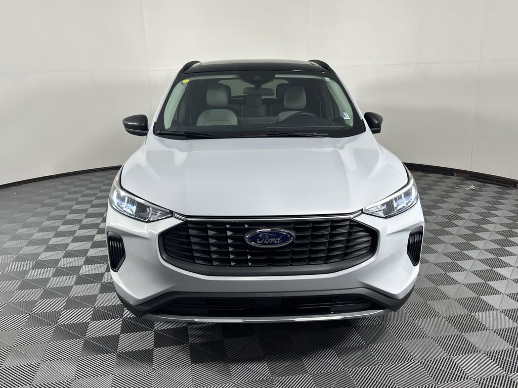 2025 Ford Escape Active photo 2