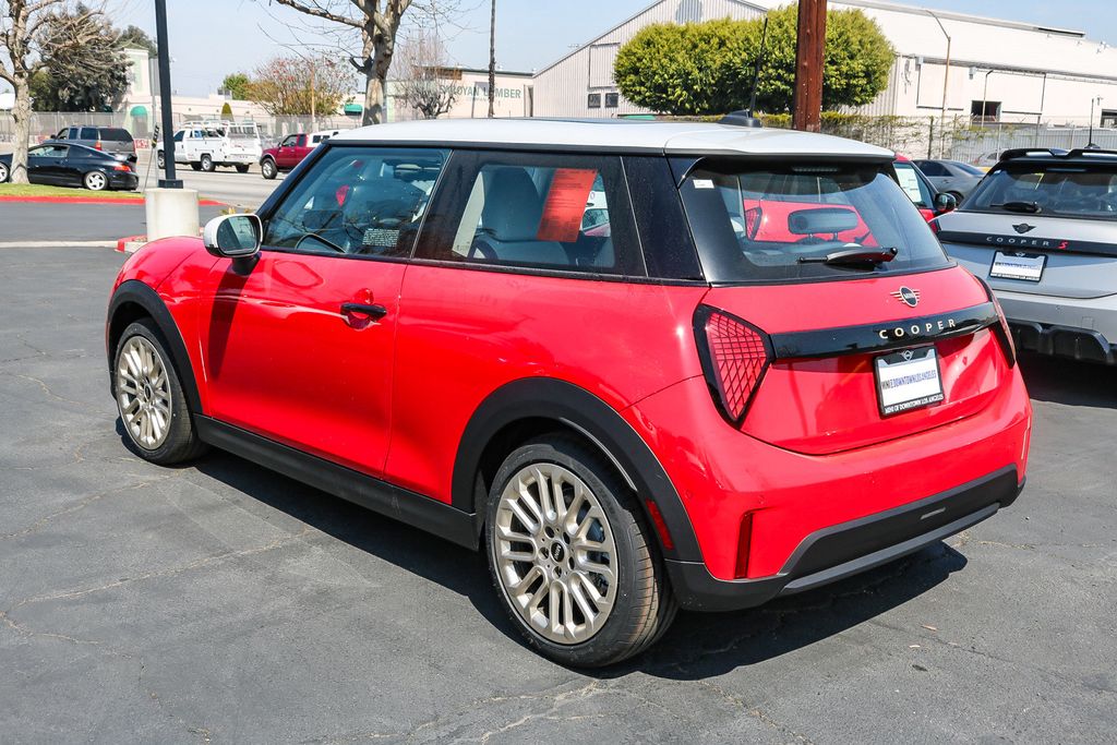 2025 Mini Cooper Signature photo 6
