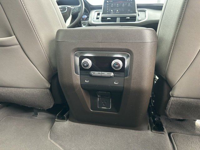 2023 Gmc Yukon XL SLT photo 15