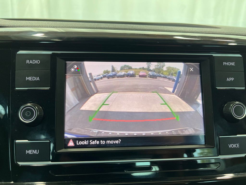 2024 Volkswagen Taos S photo 17