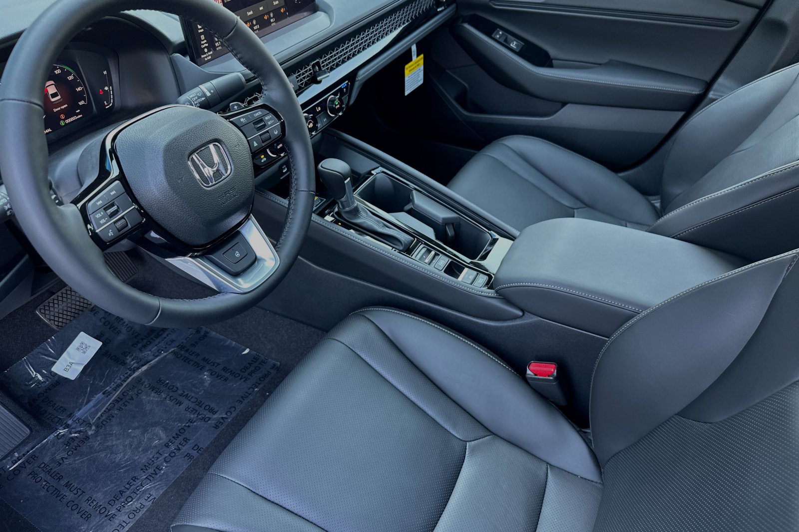 2025 Honda Accord Hybrid Touring photo 9