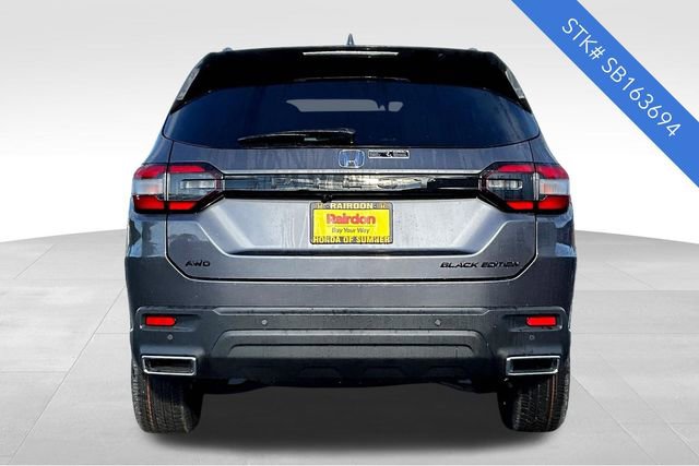 2025 Honda Pilot Black Edition photo 3