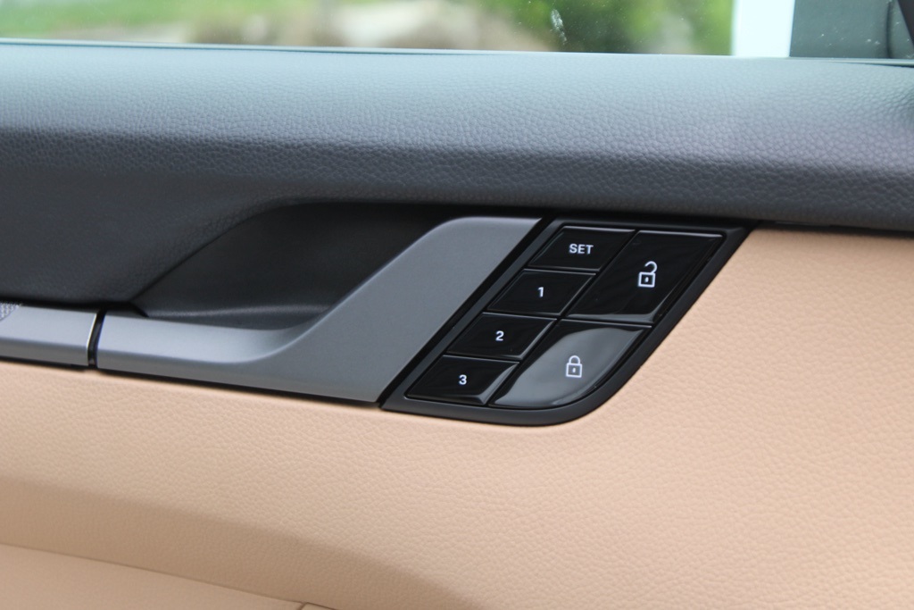 2020 Porsche 911 S photo 18
