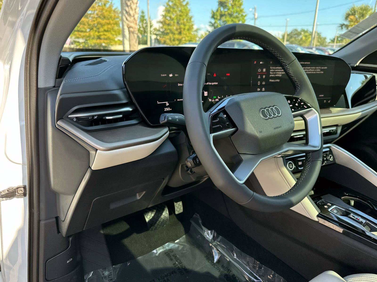 2025 Audi Q5 Premium Plus photo 17