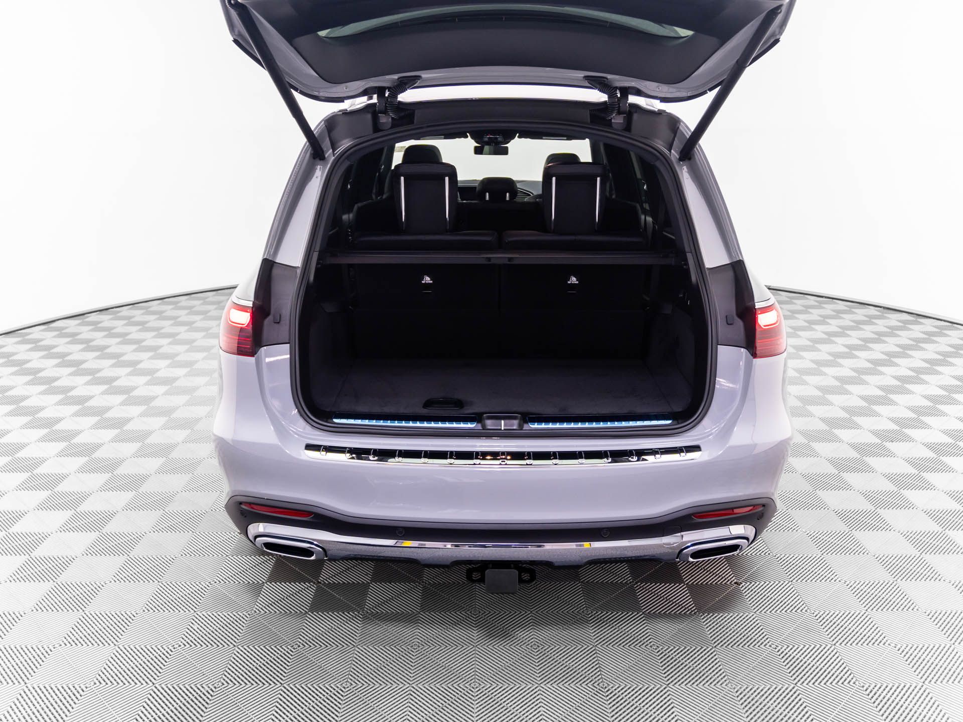 2025 Mercedes Benz GLS 450 4MATIC photo 24