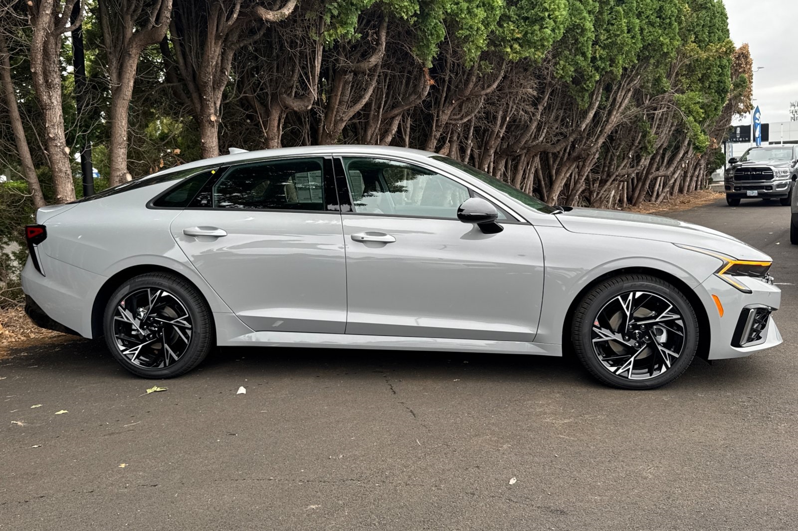 2026 Kia K5 GT-Line photo 2