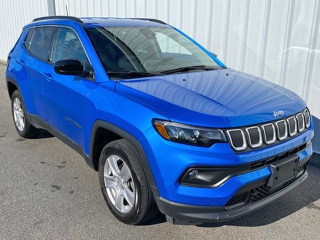 2022 Jeep Compass Latitude photo 3
