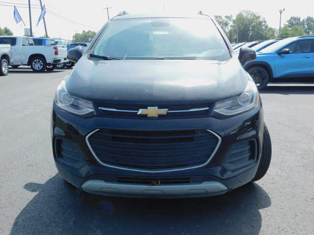 2020 Chevrolet Trax LT photo 2