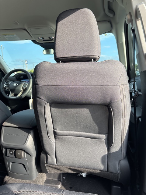 2025 Ford Explorer photo 34
