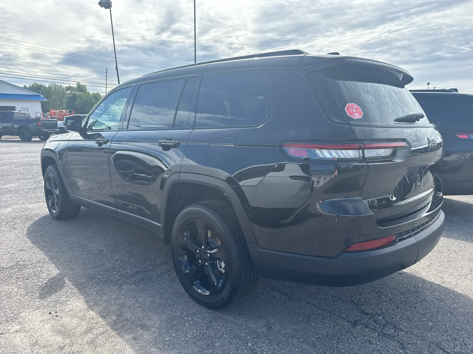 2025 Jeep Grand Cherokee Altitude X photo 4