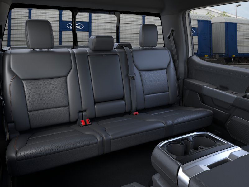 2025 Ford F-150 Lariat photo 12