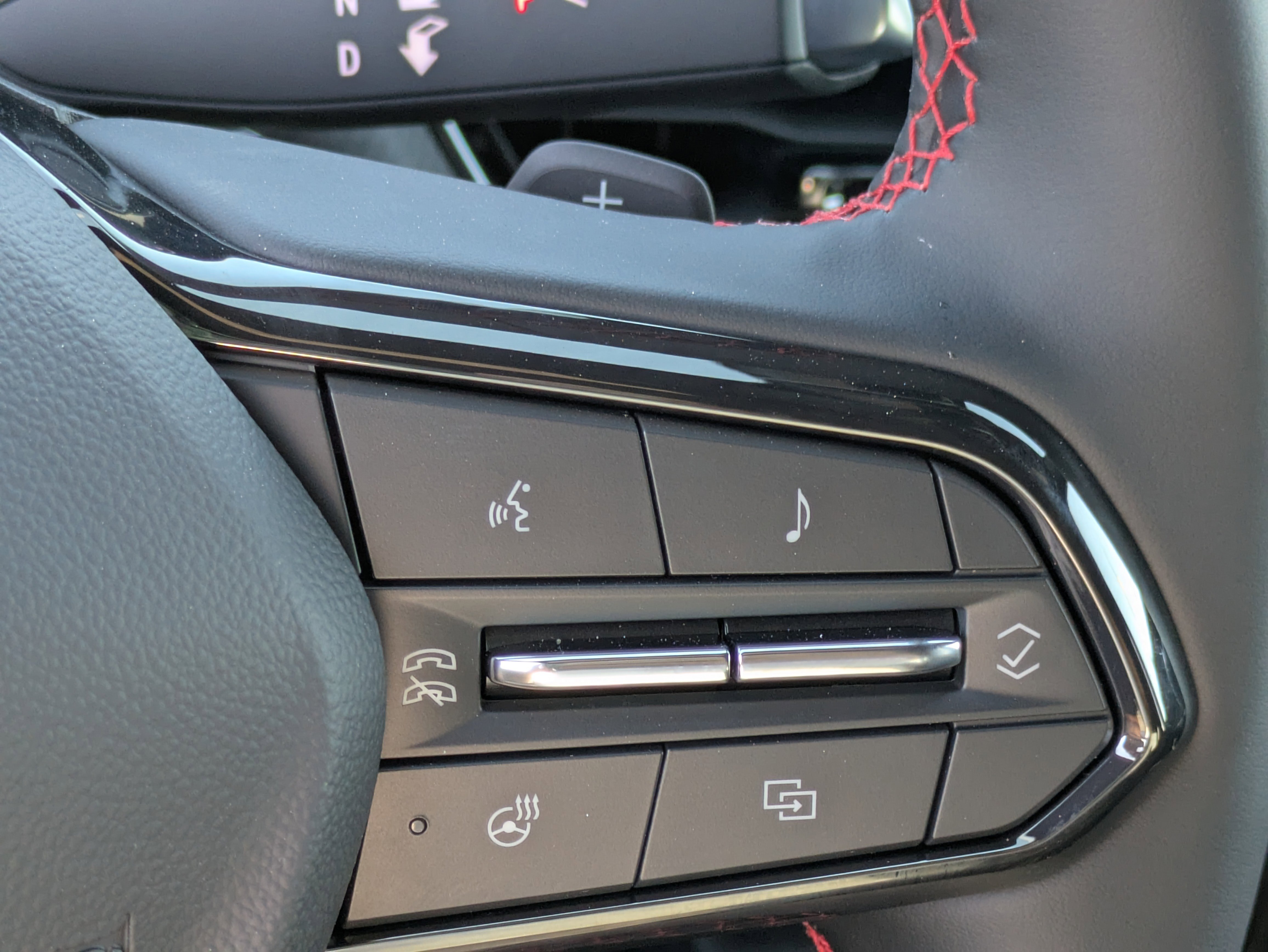 2026 Chevrolet Equinox RS photo 3