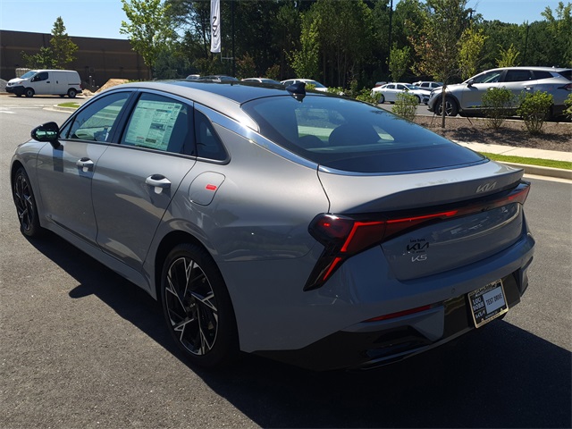 2025 Kia K5 GT-Line photo 4