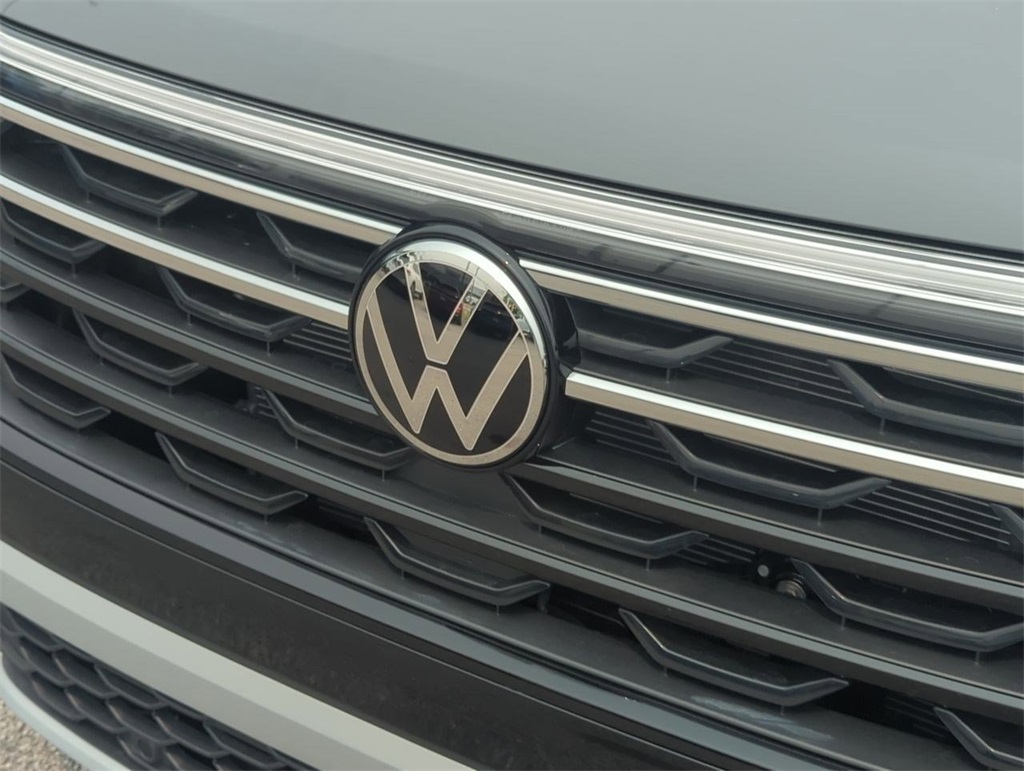 2025 Volkswagen Atlas Peak Edition SE photo 26