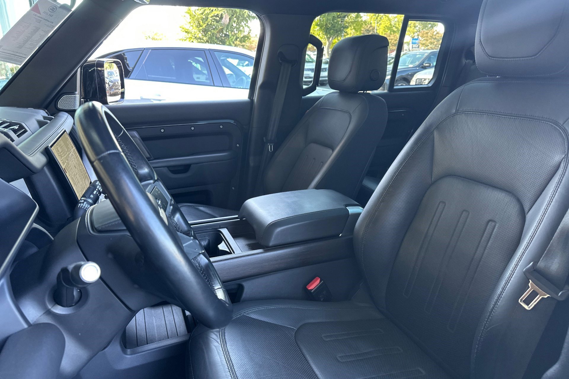 2023 Land Rover Defender 130 X photo 5