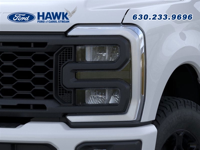 2025 FORD F-350 - Image 18