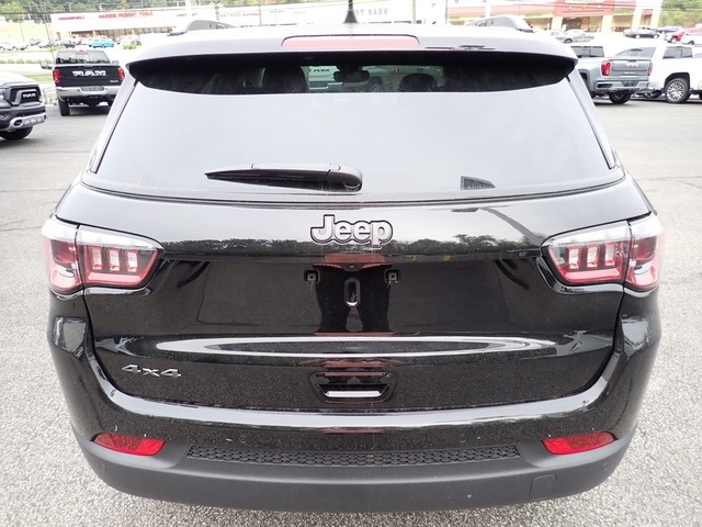 2026 Jeep Compass Limited photo 3