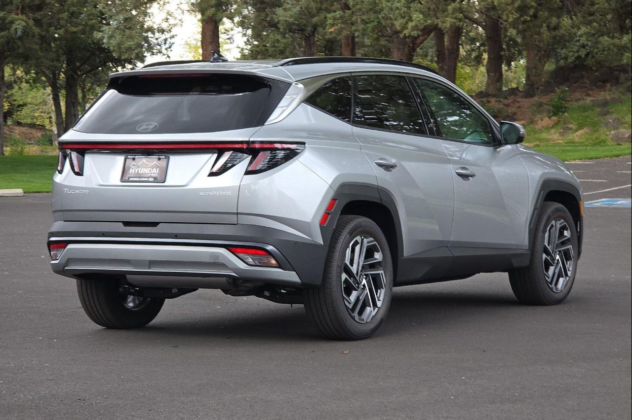 2025 Hyundai Tucson Hybrid Limited photo 4