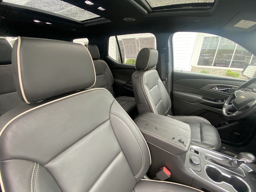 2022 Chevrolet Traverse Premier photo 19