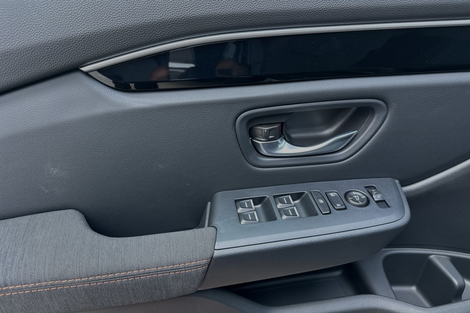 2025 Honda Pilot Sport photo 9
