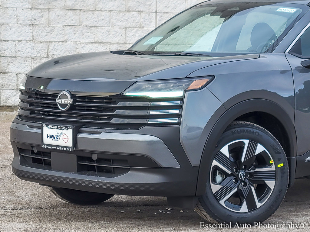 2025 Nissan Kicks SV photo 2