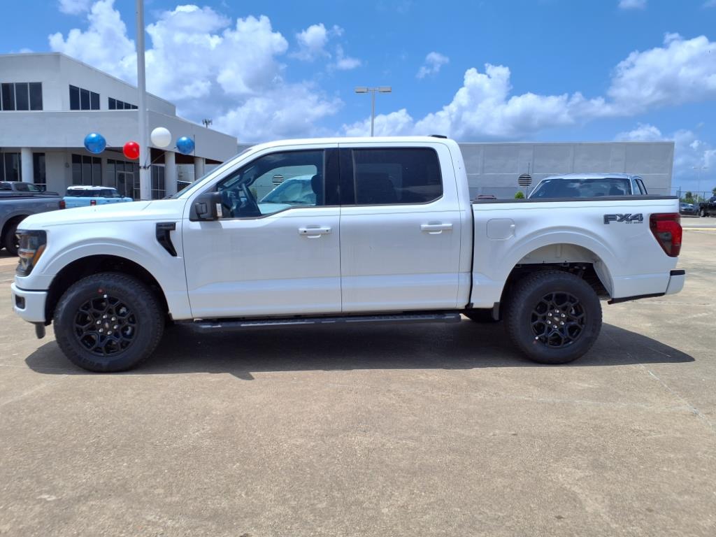 2025 Ford F-150 XLT photo 2