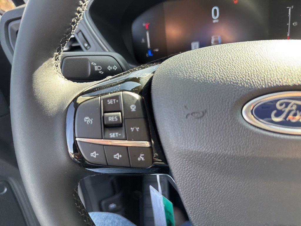 2025 Ford Escape Plug-In Hybrid photo 31