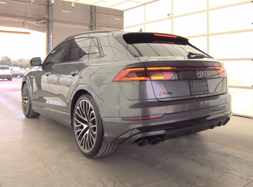 2025 Audi SQ8 Prestige photo 4