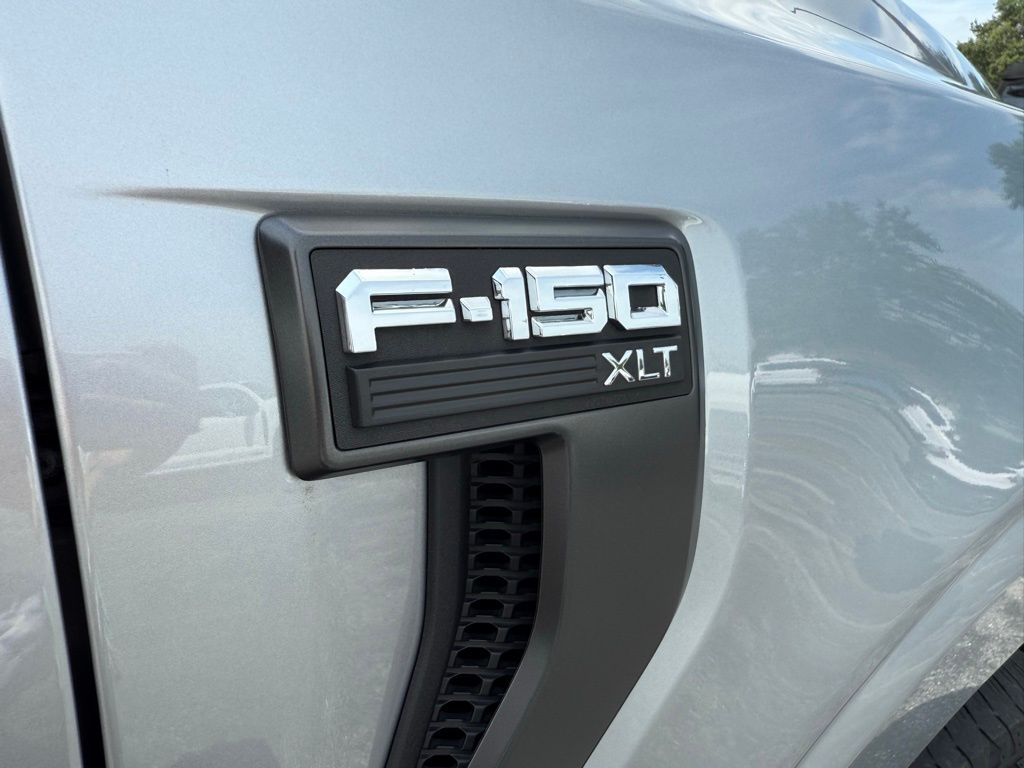2022 Ford F-150 XLT photo 10