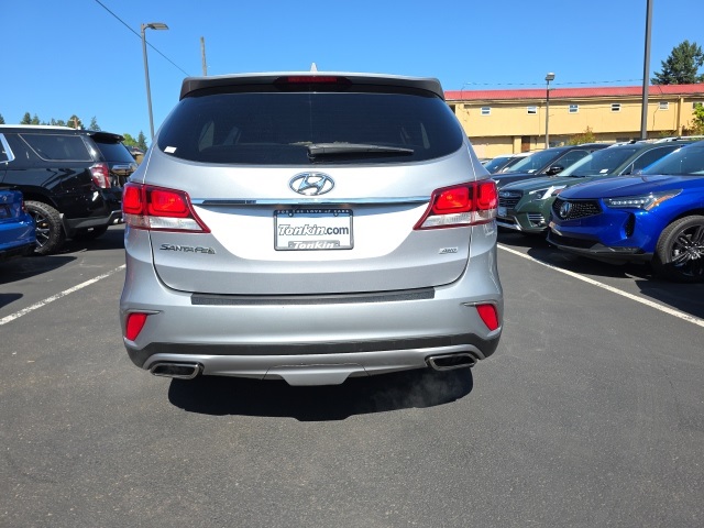 2017 Hyundai Santa Fe SE photo 4