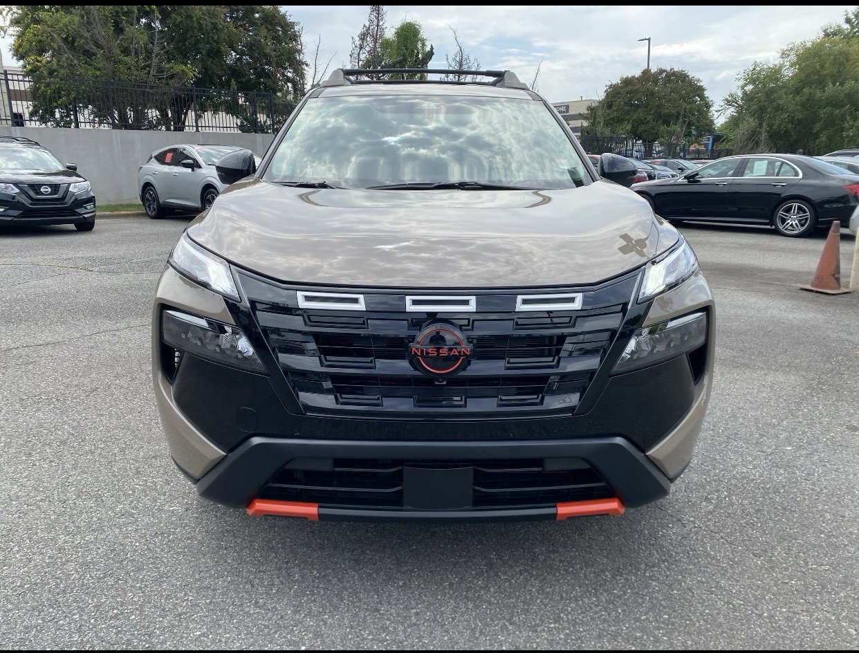 2025 Nissan Rogue SV photo 6