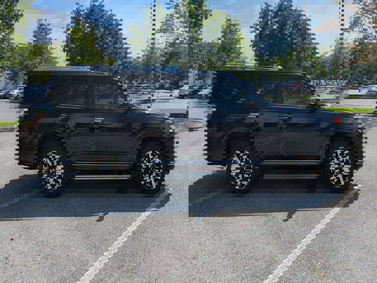 2018 Toyota 4Runner Limited photo 4