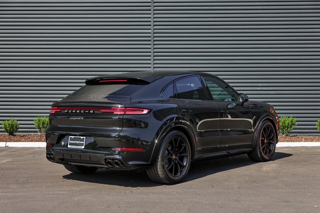 2026 Porsche Cayenne Coupe Base photo 6
