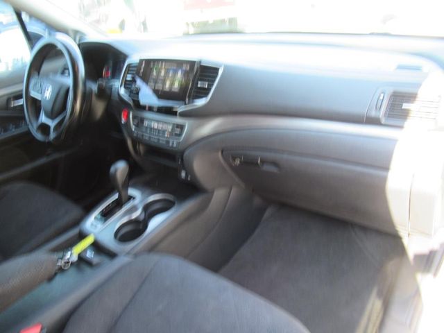 2020 Honda Pilot EX photo 9