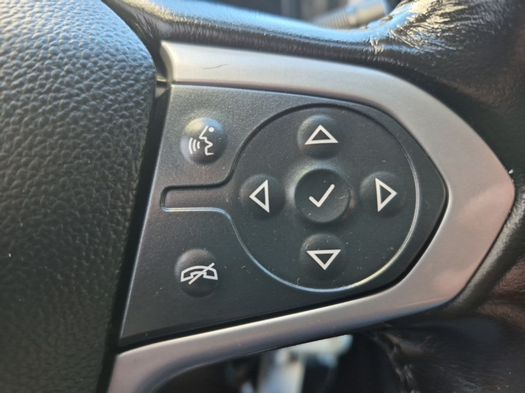 2019 Chevrolet Colorado LT photo 16