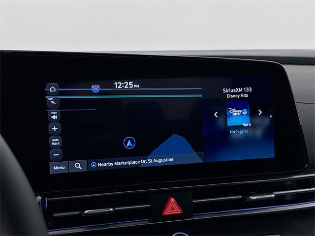 2025 Hyundai Elantra SEL Convenience photo 17