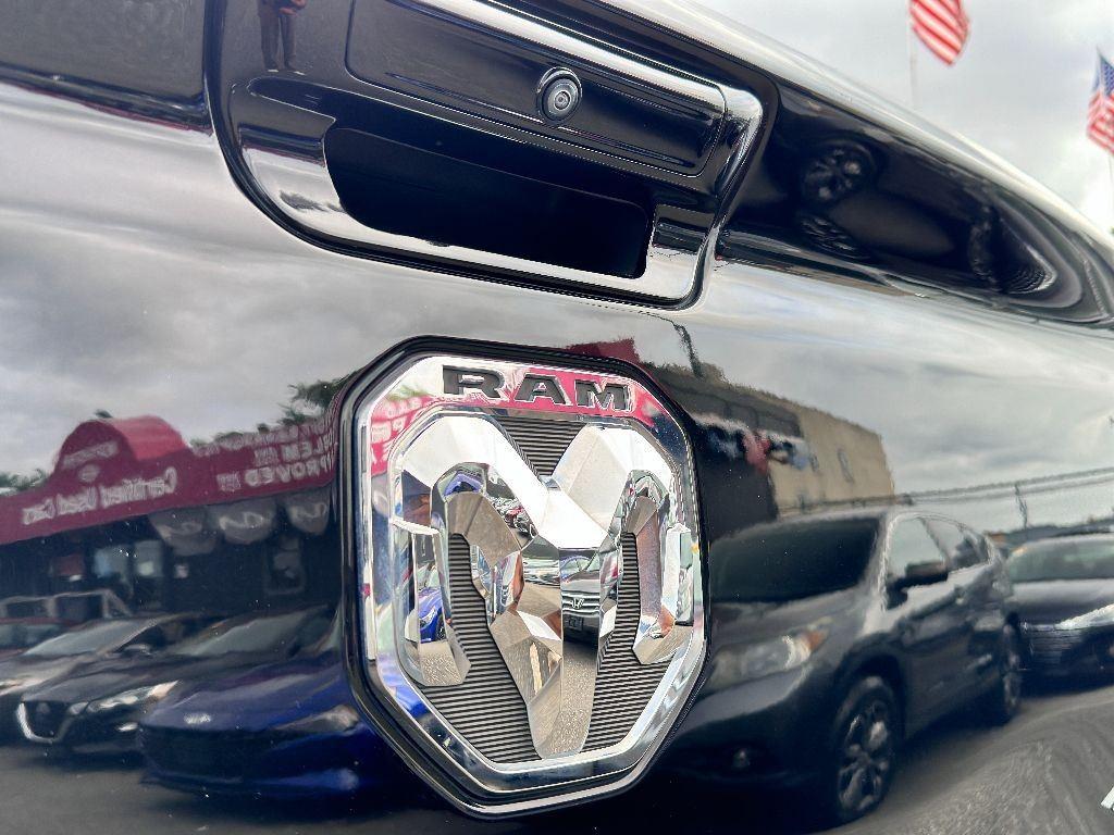 2021 Ram 1500 Big Horn photo 8