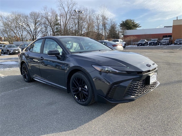 2026 Toyota Camry SE's photo