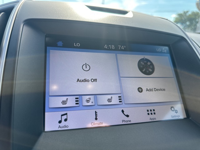 2019 Ford Edge SEL photo 3