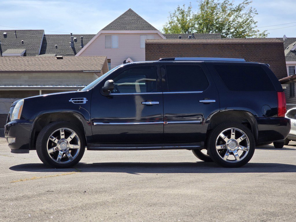 2007 Cadillac Escalade Base photo 14