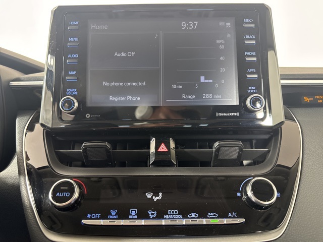 2022 Toyota Corolla LE photo 15
