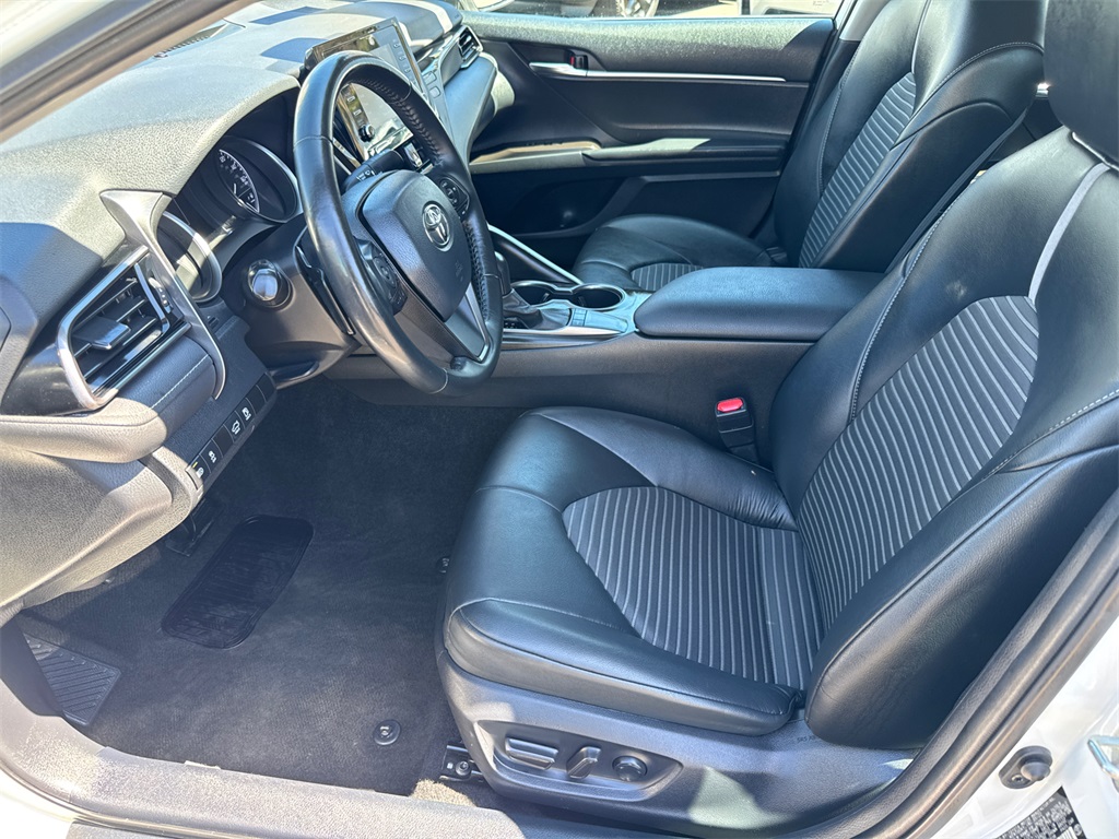 2022 Toyota Camry SE photo 24