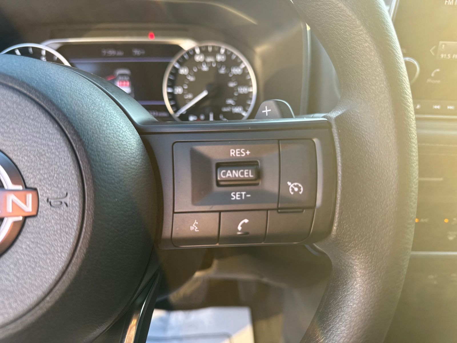 2023 Nissan Rogue S photo 13